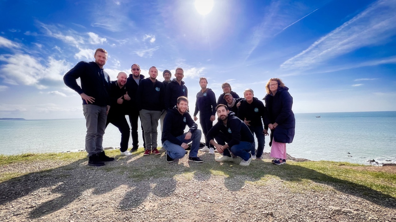 De la survie à la référence : le pivot qui a transformé Allo-Media en uh!live